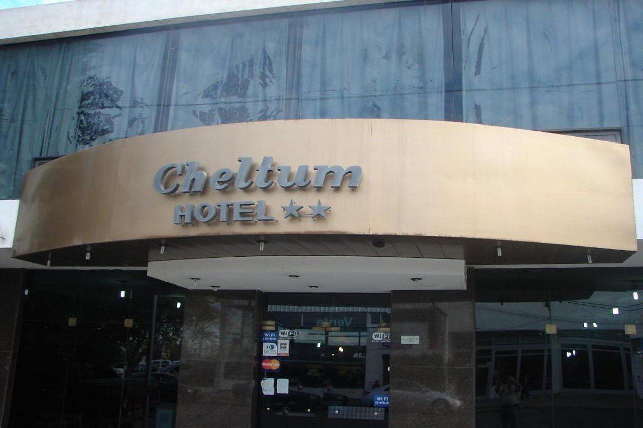 Cheltum Hotel Trelew Exterior photo